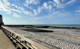 Au point de vue : Appartement face à la mer.
